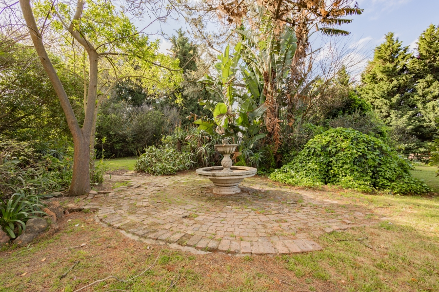 6 Bedroom Property for Sale in Vierlanden Western Cape